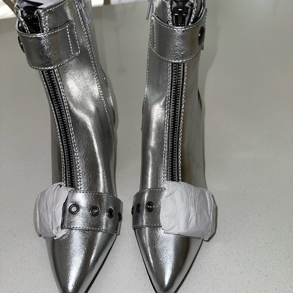 SCOOP Silver Ankle Boots - Picture 4 of 9